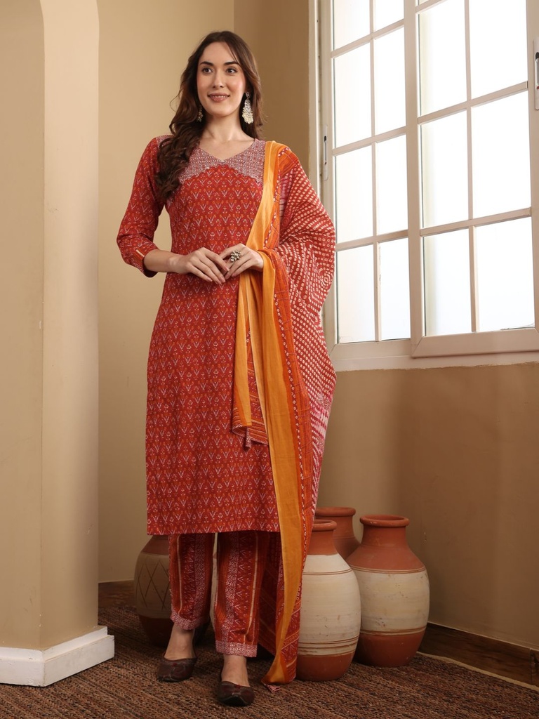Yoke Pattern Suit Set 
