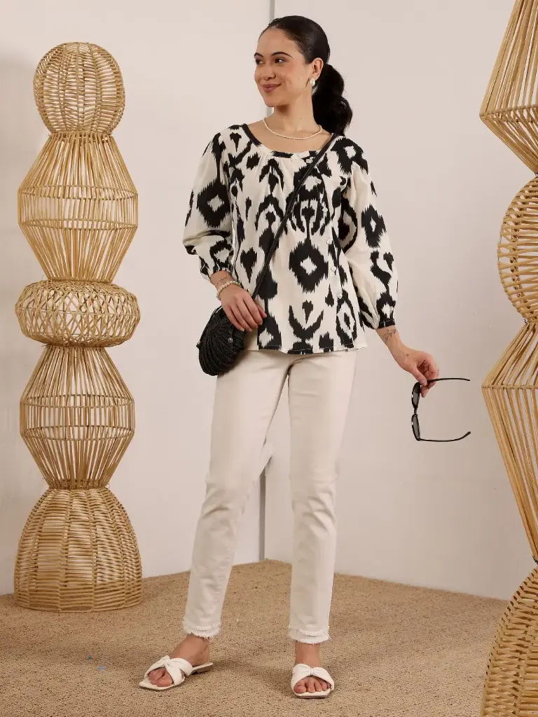  Bold Monochrome Ikat Print Top