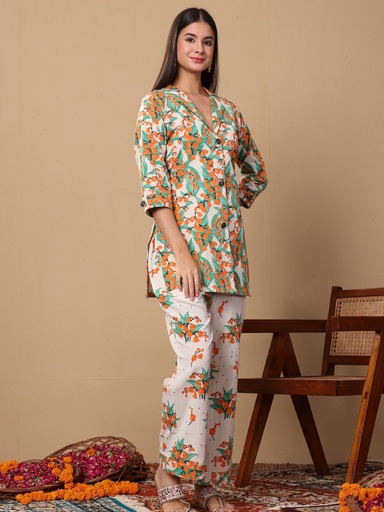 Tropical Charm